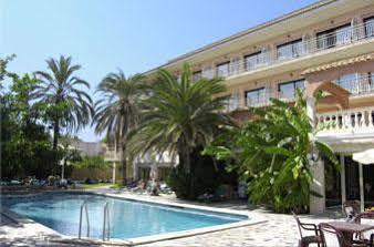 Hotel Hotetur Lago Playa Cala Ratjada  Exterior photo